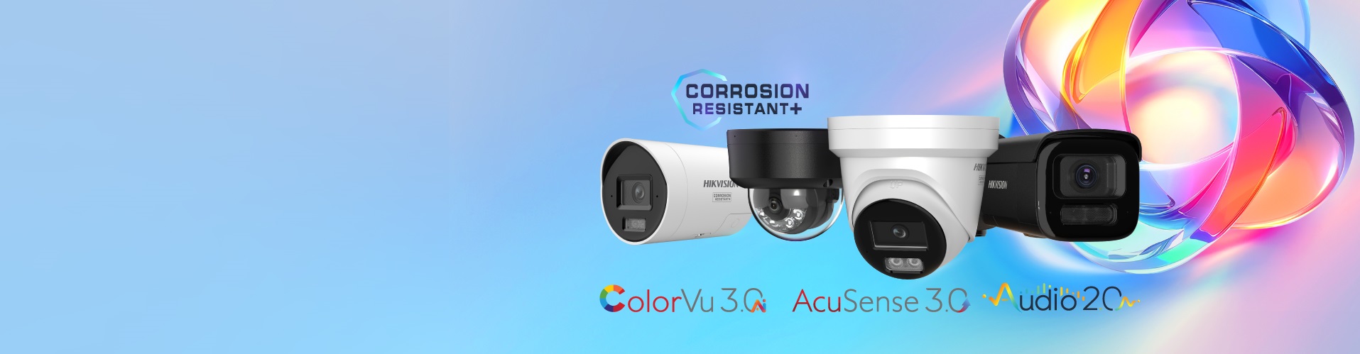 Moderní videotelefon nainstalovaný na zdi domu